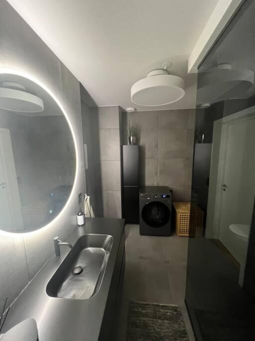 I Hjertet Av Nordens Paris. Apartment Tromso Ngoại thất bức ảnh